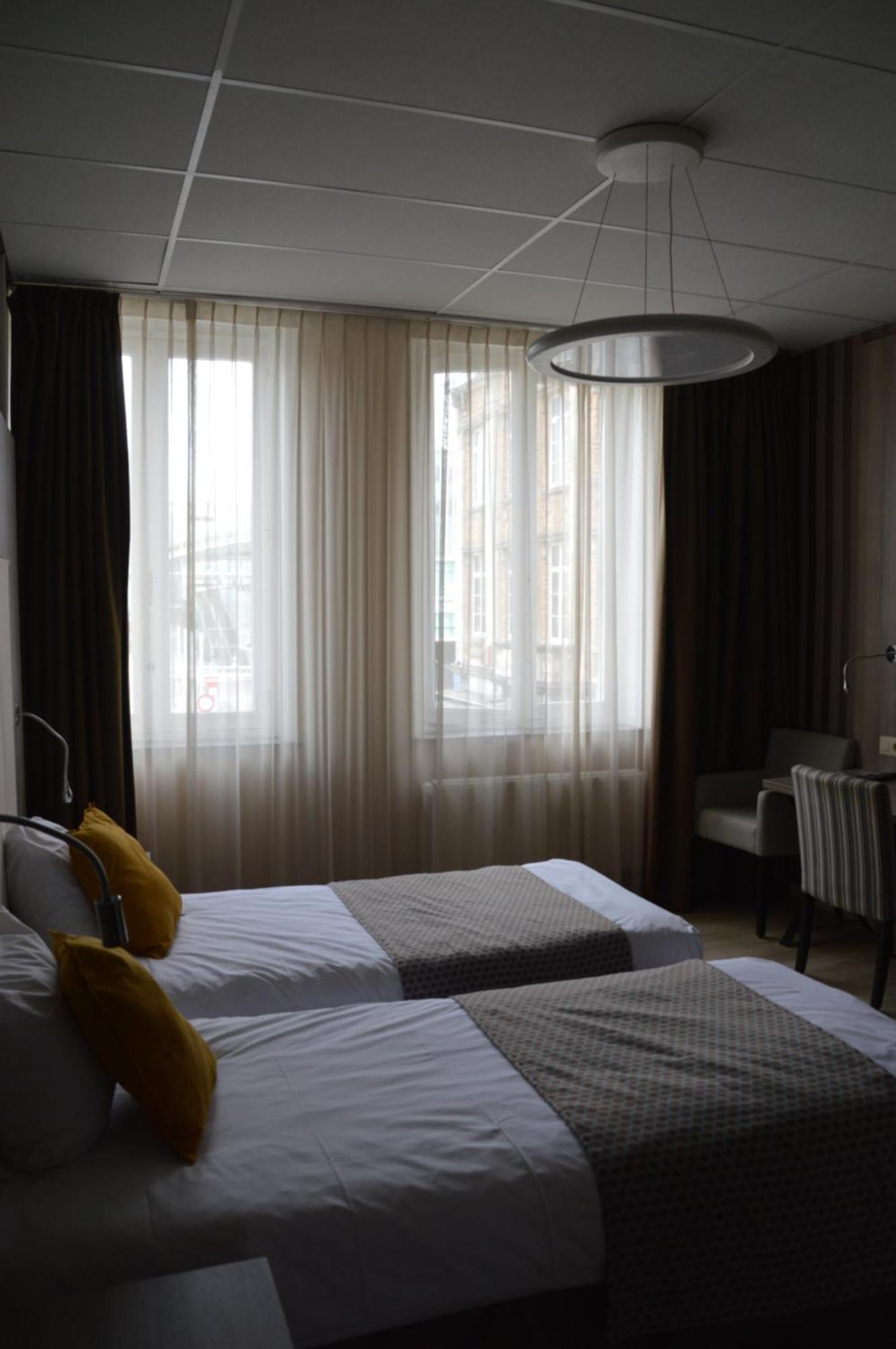 Hotel Mille Colonnes Leuven Exteriör bild